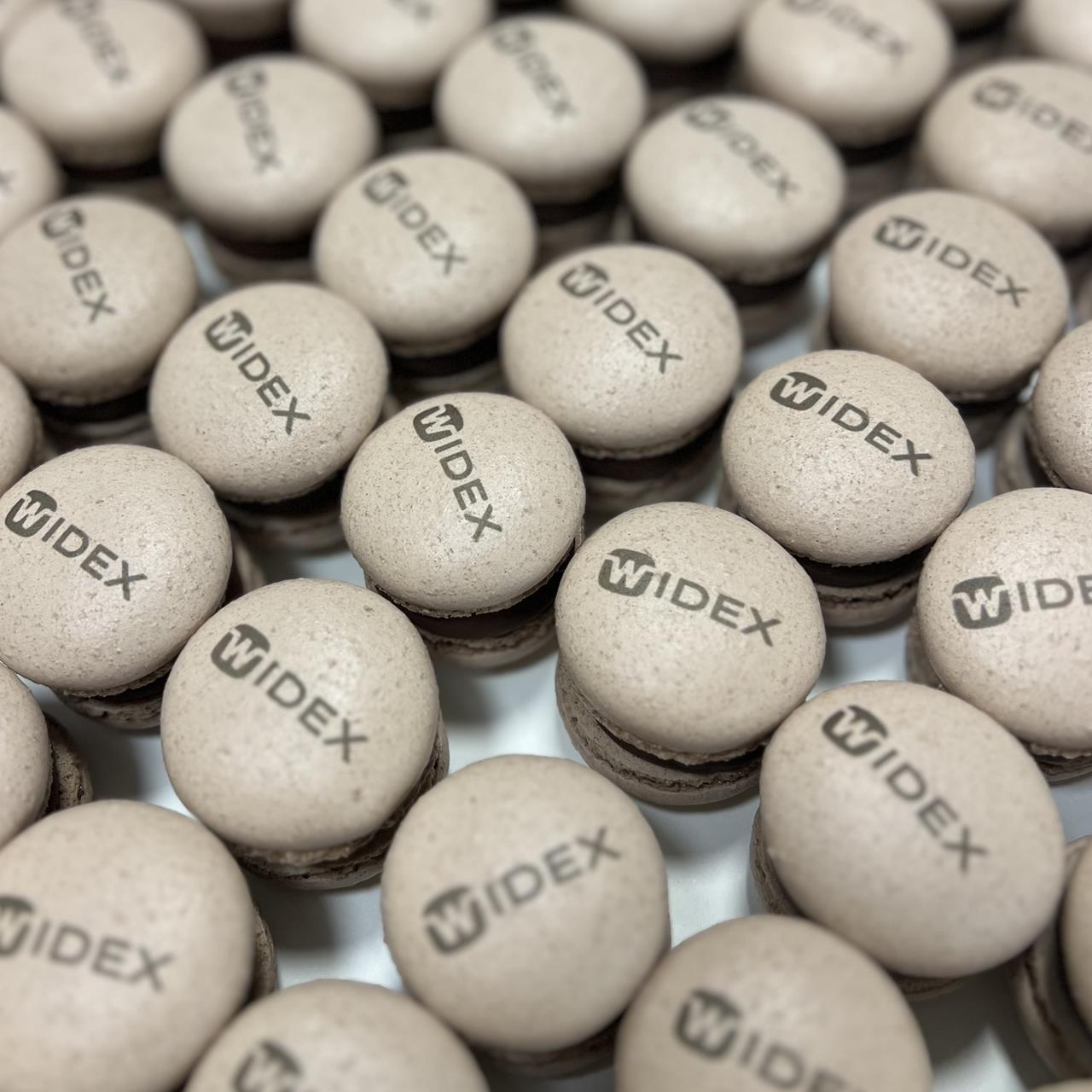Lux Macarons 100 stk. med logo print på til din Fest