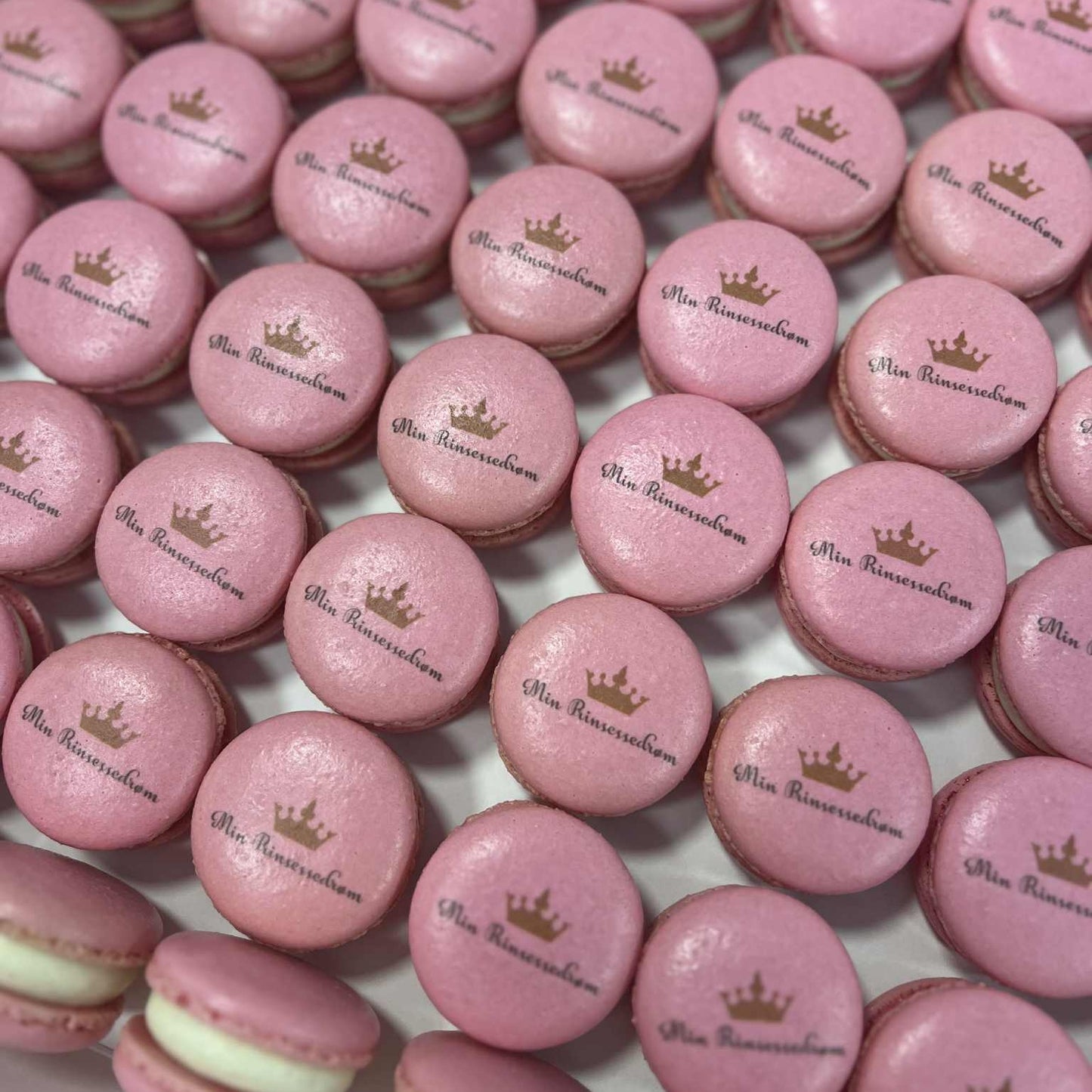 Lux Macarons 100 stk. med logo print på til din Fest