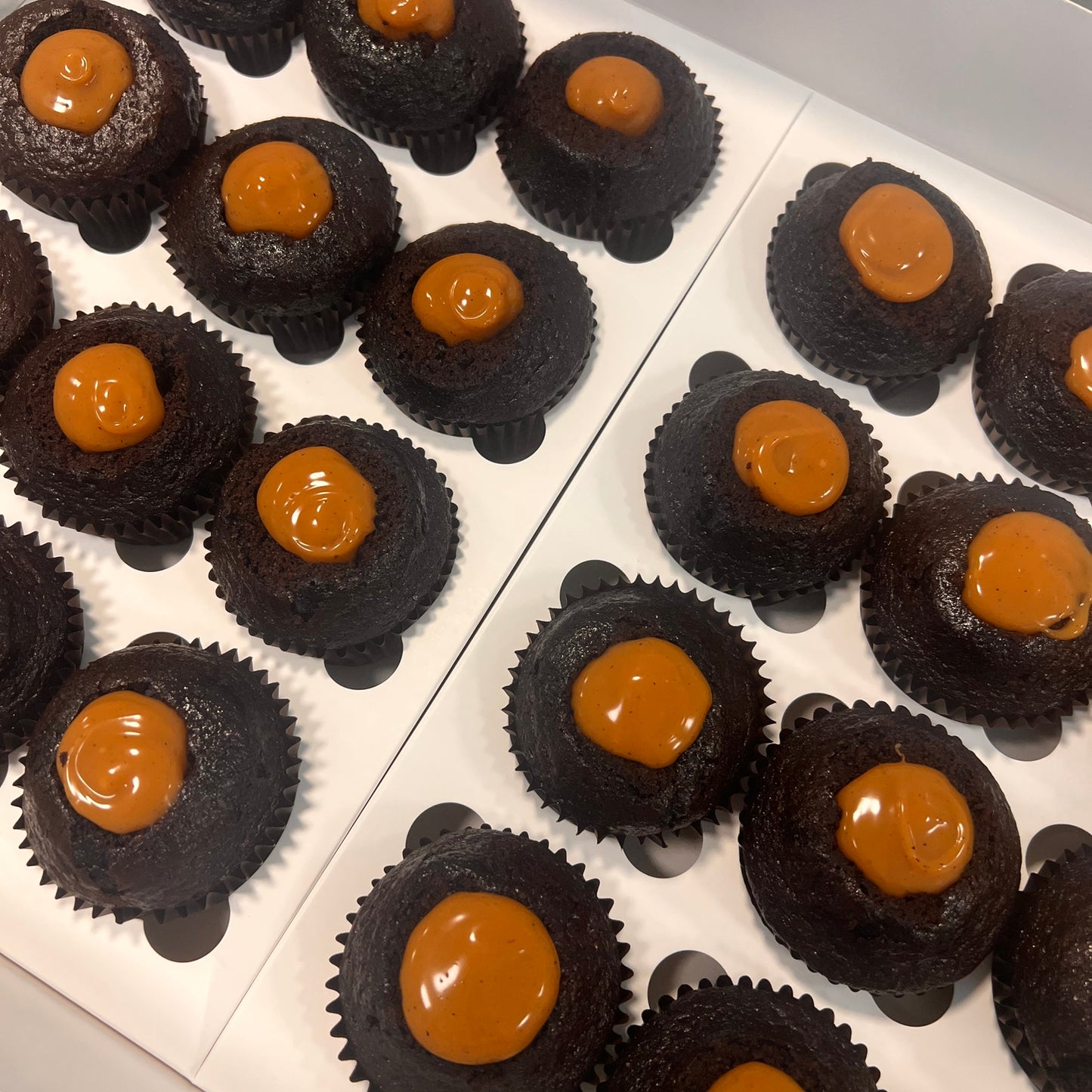 Cupcakes med Firma Logo til dit event 48 stk.