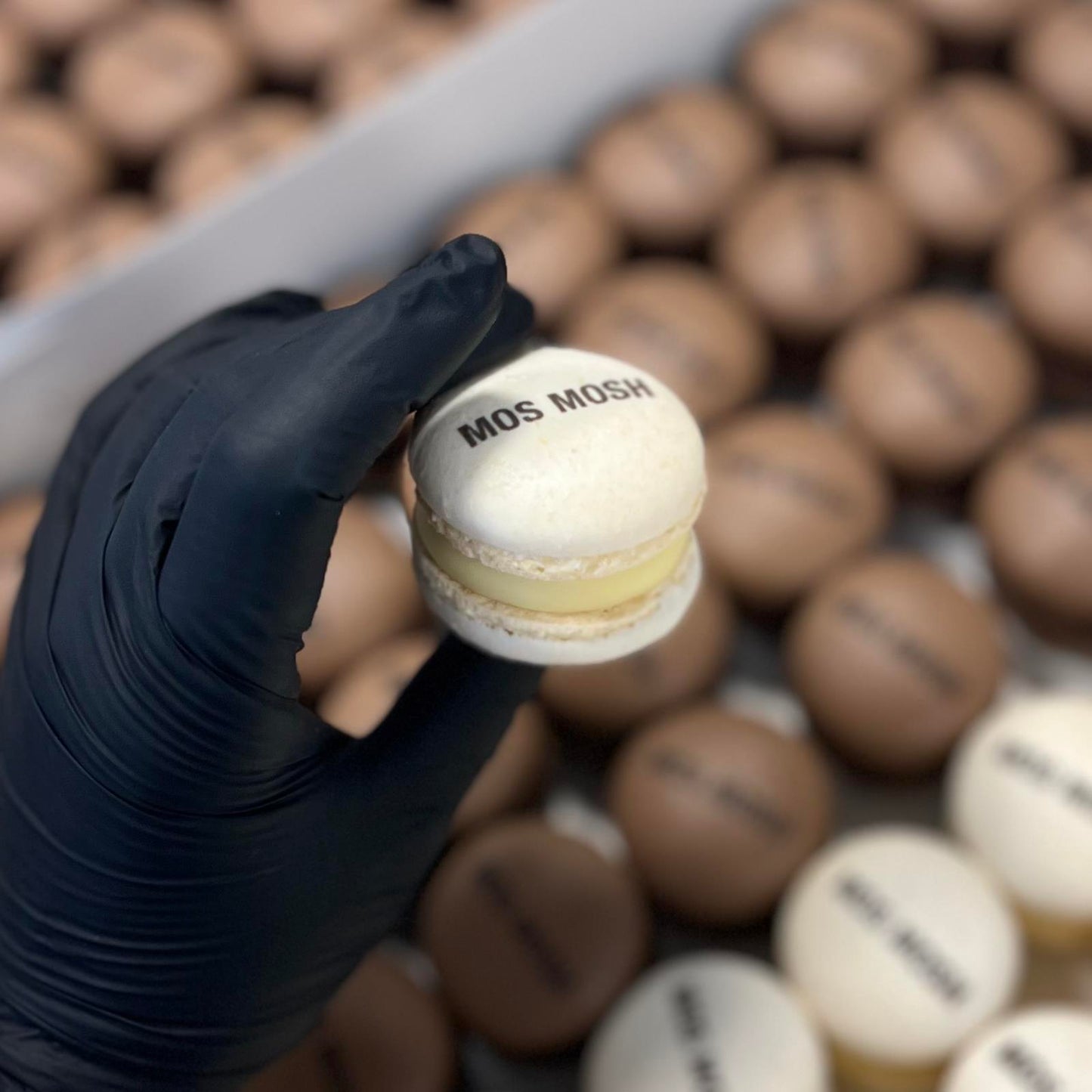 Lux Macarons 100 stk. med logo print på til din Fest