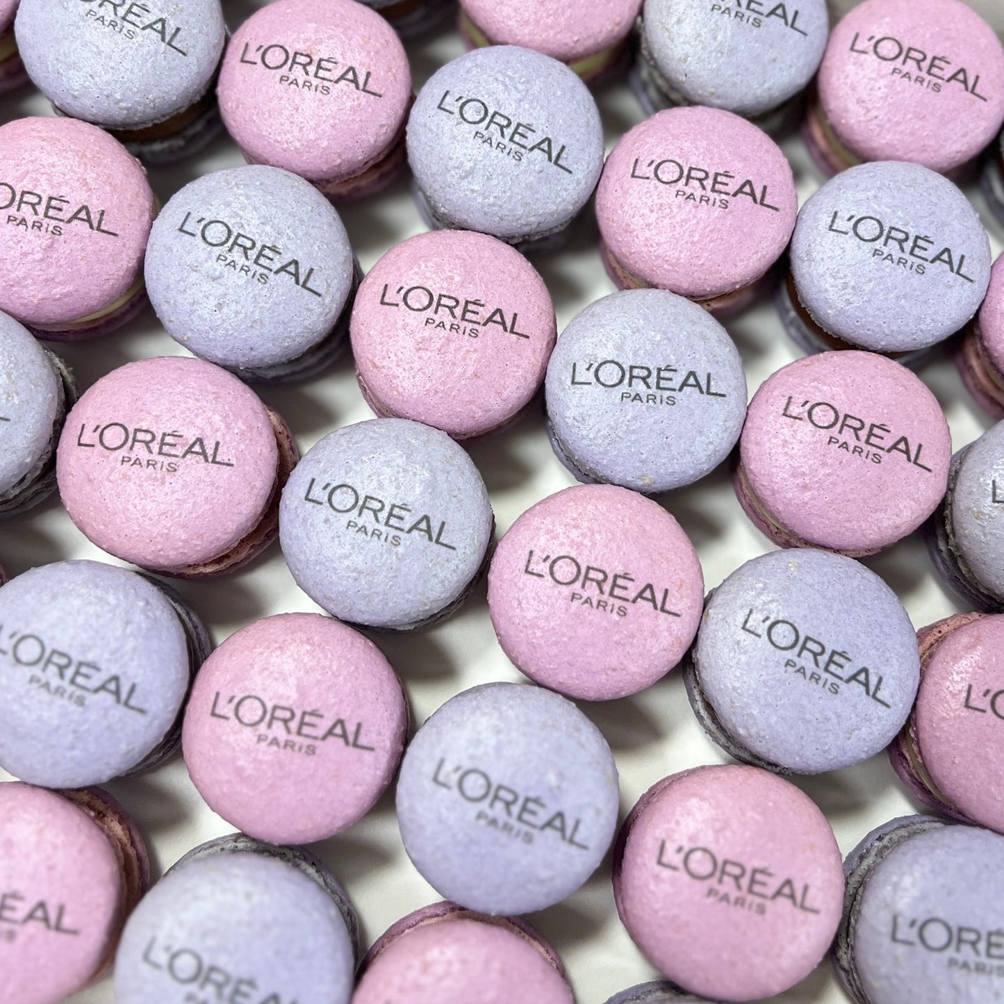 Lux Macarons 50 stk. med logo print på til dit event