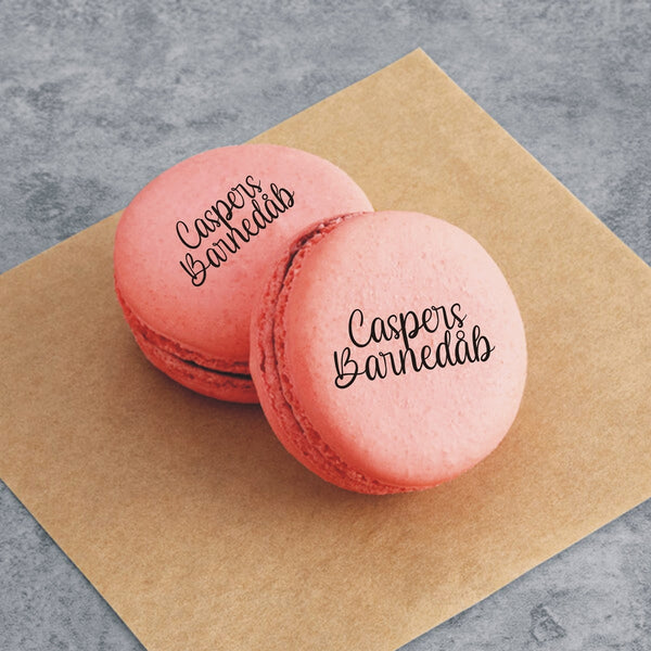 Macarons 50 stk. med print til bryllup, barnedåb, konfirmation mm. - skrifttype 4